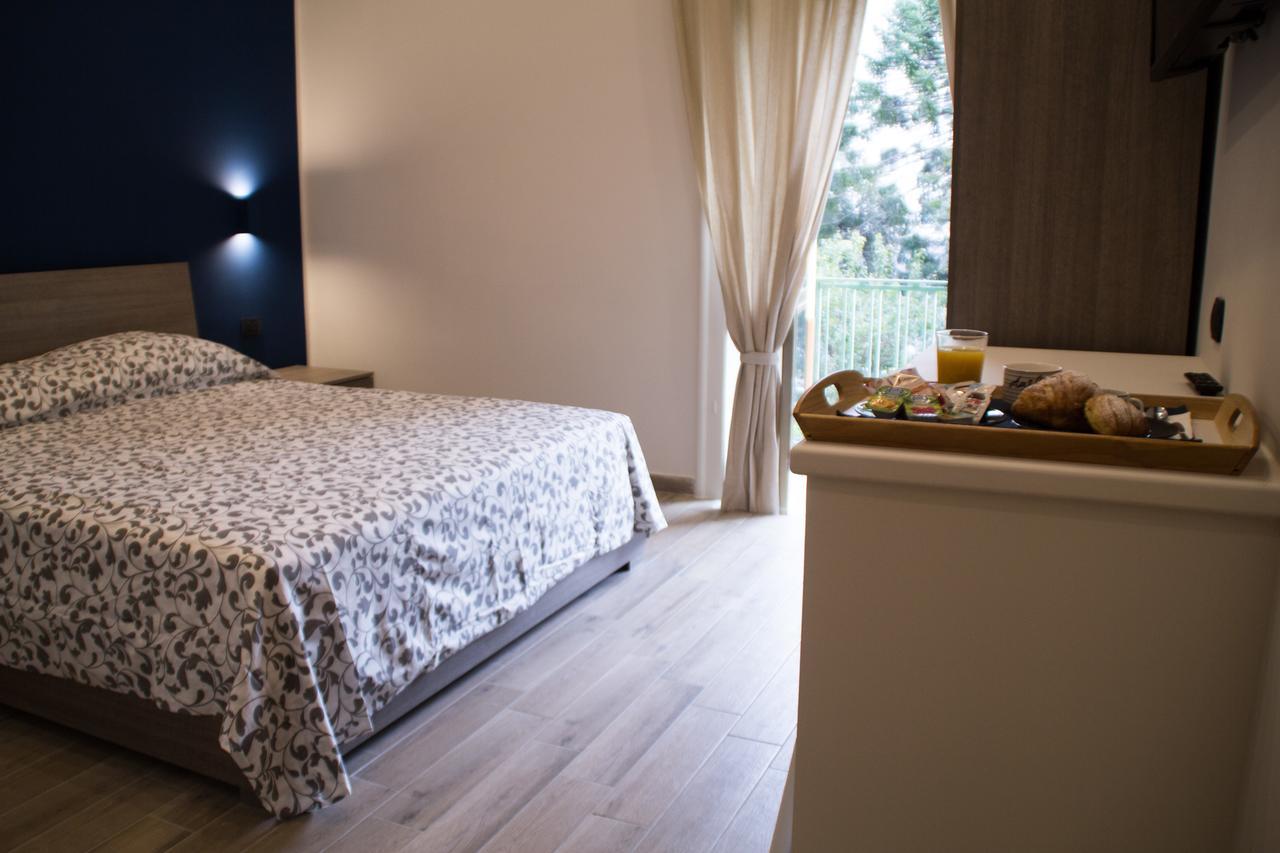 Interno 10 Cavour Bed & Breakfast Napoli Exterior foto