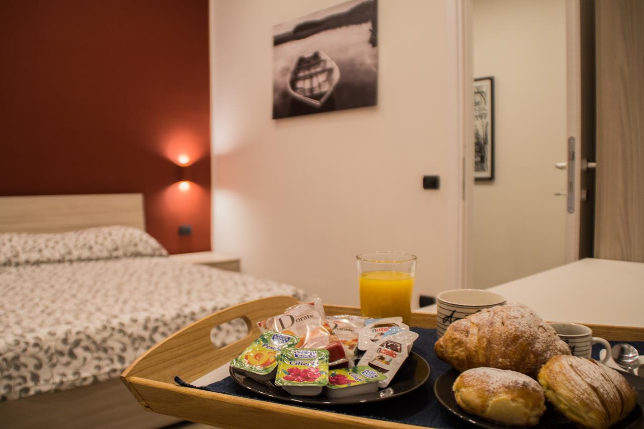 Interno 10 Cavour Bed & Breakfast Napoli Exterior foto